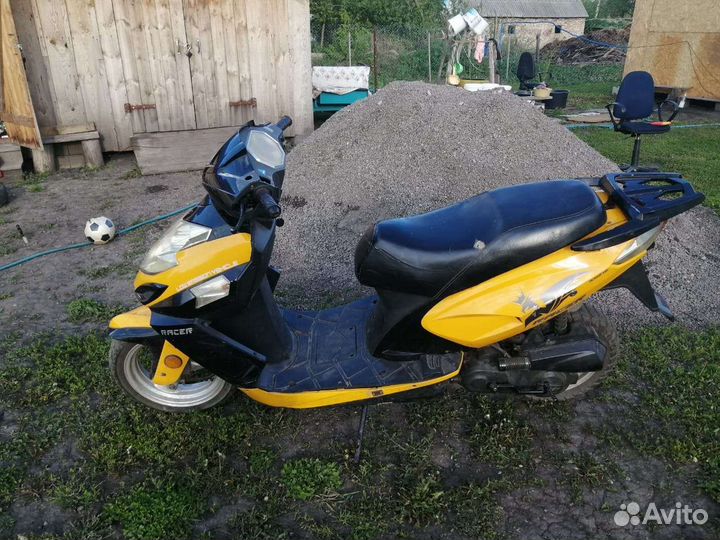 Продаю скутер