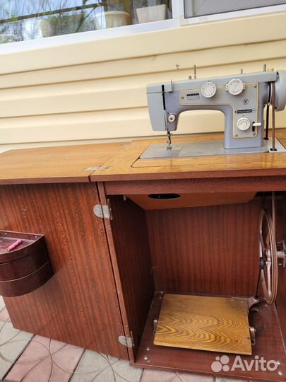 Швейная машинка ножная подольск