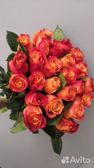 Свежие живые цветы в наличии опт и розница