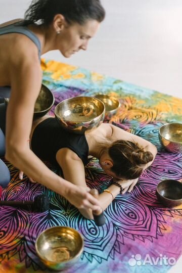 Массаж поющими тибетскими чашами