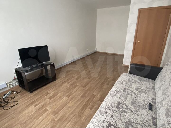 2-к. квартира, 49 м², 5/9 эт.