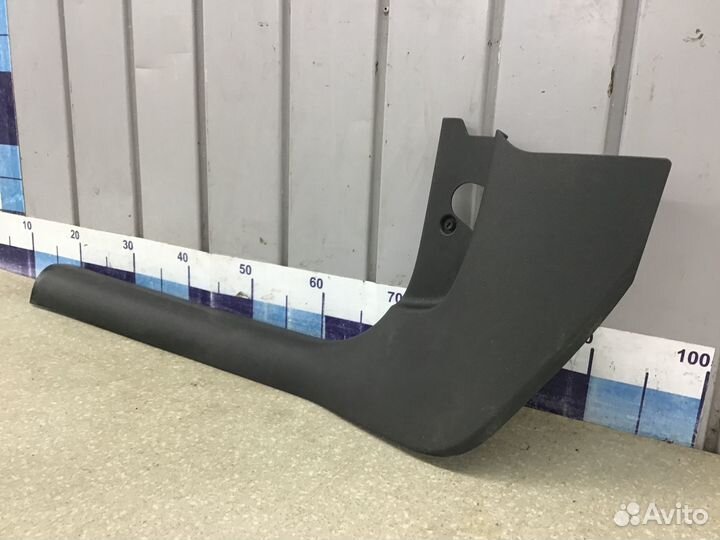 Накладка порога (внутренняя) Skoda Octavia (A7) 20