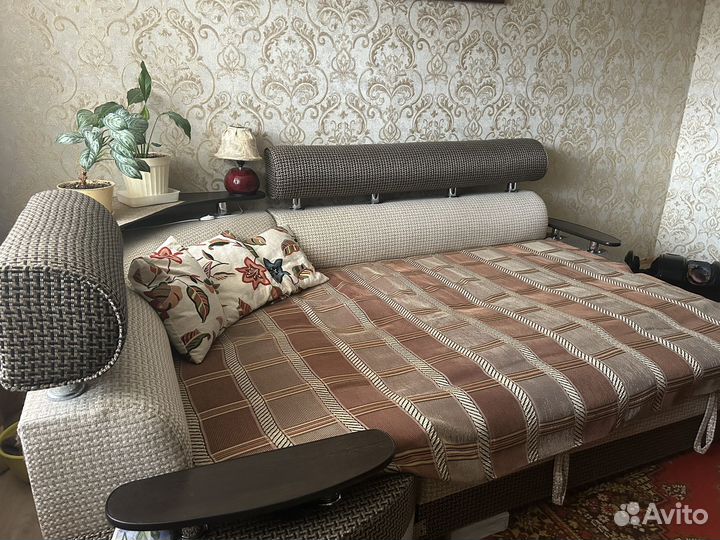 Продам угловой диван