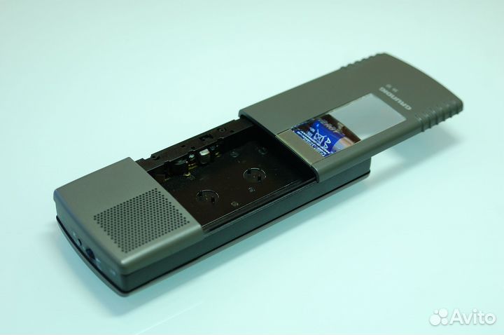 Диктофон Grundig Sh10
