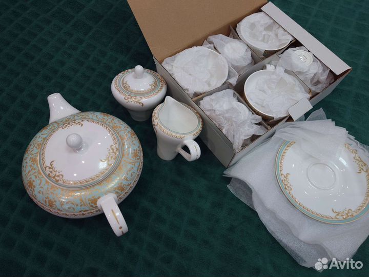 Сервиз чайный на 6 персон новый