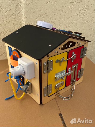 Бизиборд домик новый