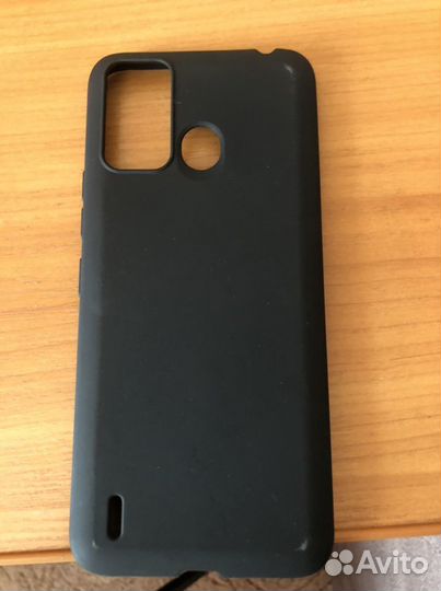Продам чехол на телефон для Itel Vision 1 Pro + ст