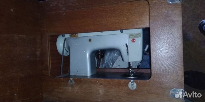 Швейные машинки Чайка 142м и Butterfly