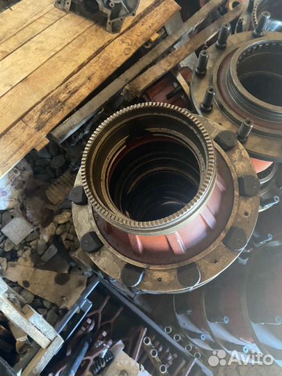 Продам ступицу переднего колеса Tatra