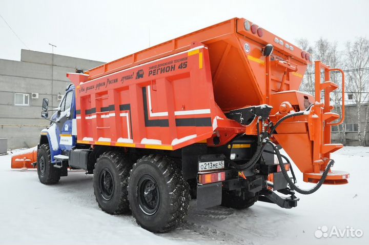 Комбинированная дорожная машина урал