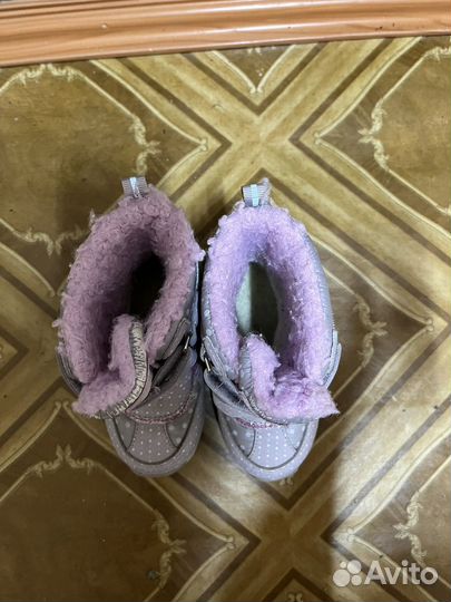 Ботинки для девочки 24