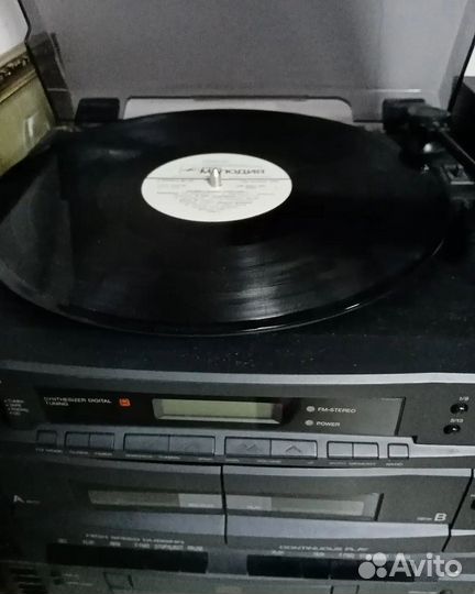 Музыкальный центр с проигрывателем винила Samsung