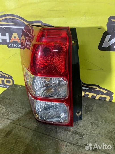 Задний левый фонарь Suzuki grand vitara