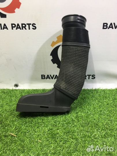 Воздуховод воздушного фильтра левый Mercedes E