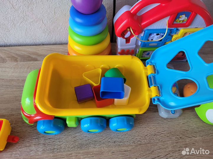 Развивающие игрушки пакетом