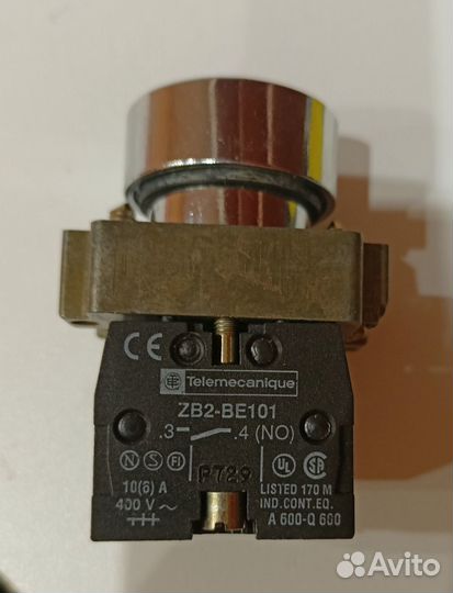 Кнопка ZB2-BE101