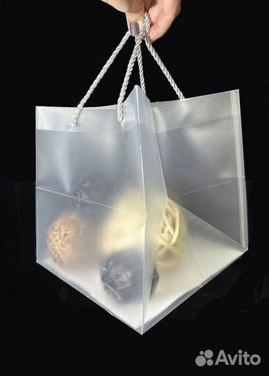 Подарочные квадратные пакеты