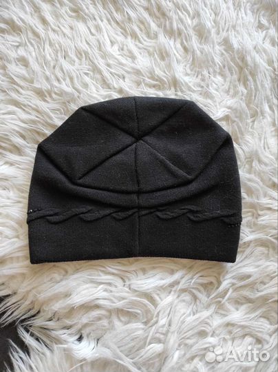 Шапка новая тонкая весенняя