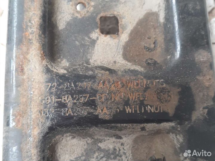 Балка подрадиаторная Land Rover Freelander 2 2006