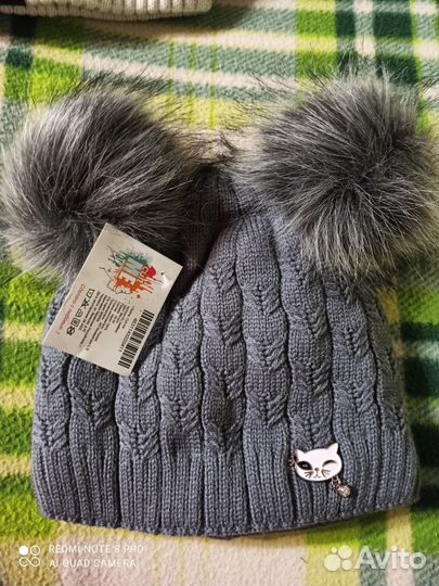 Шапка зимняя для девочки 50-54 новая