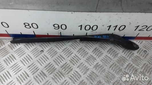 Щеткодержатель лобового стекла audi A8 D3 (4BL19O9