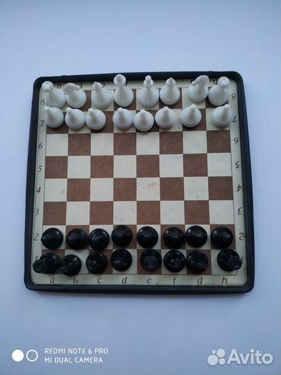 Шахматы и шашки магнитные дорожные СССР