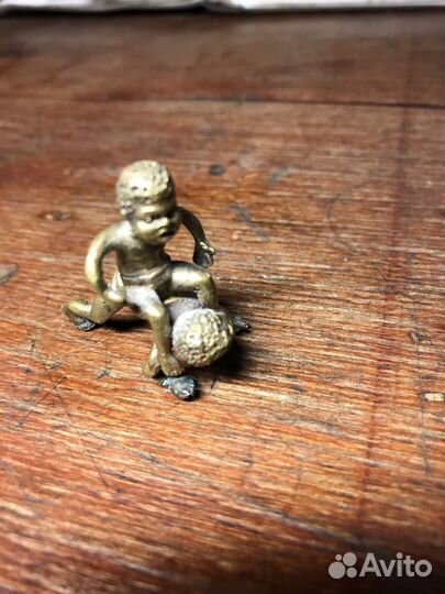 Композиция из бронзы