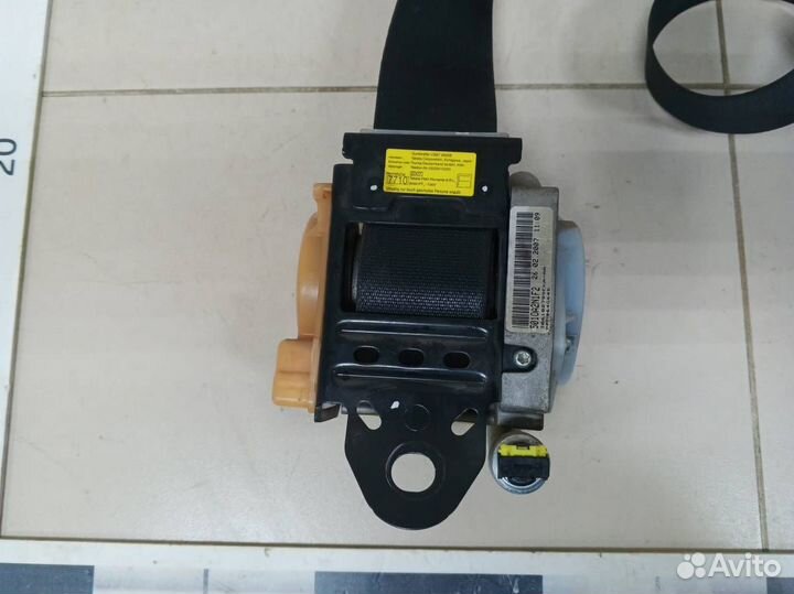 Ремень безопасности с пиропатроном Toyota Avensis T250 2003-2009