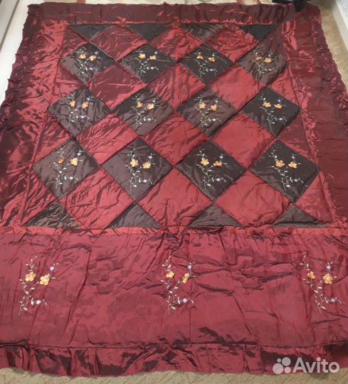 Покрывало на кровать новое