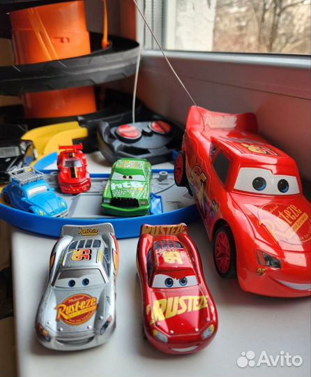 Машинки игрушки пакетом для мальчика с треком
