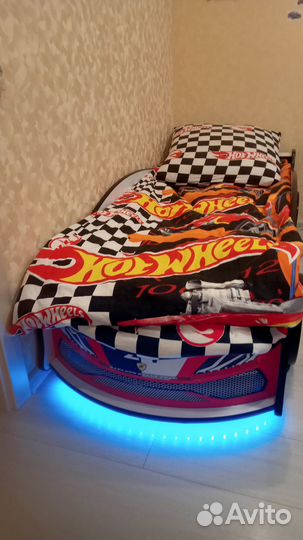 Детская кровать машина с матрасом