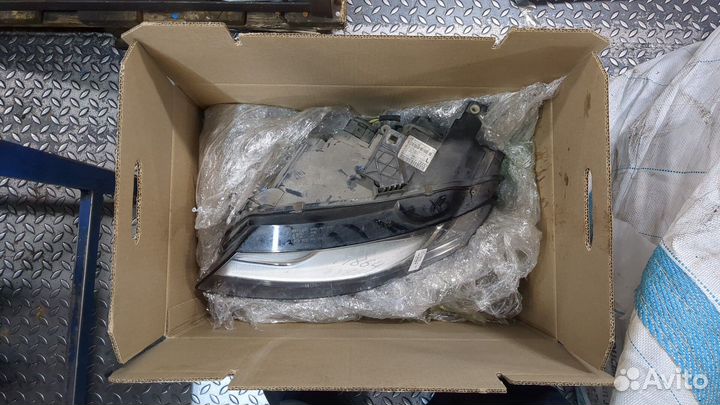 Фара (передняя) Audi A4 (B8), 2008