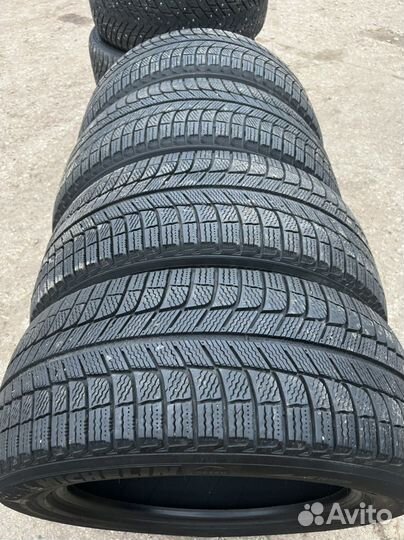 Michelin X-Ice XI3 235/55 R17 99H