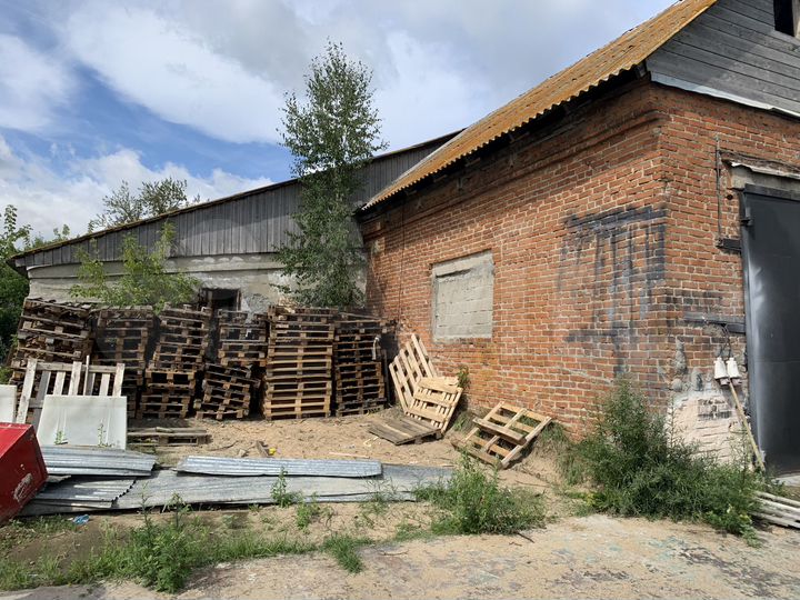 Склад, 695 м²