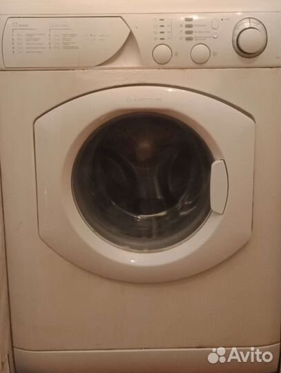 Стиральная машина на запчасти Ariston