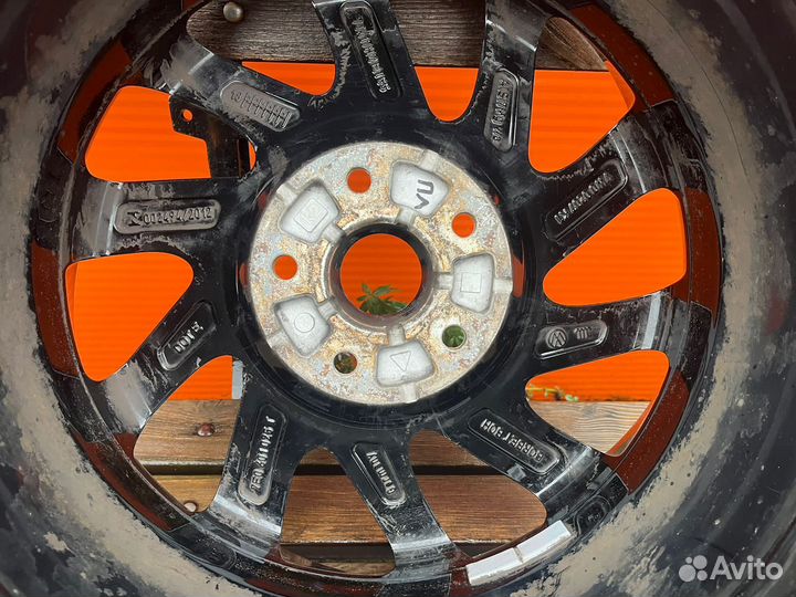 Оригинальный диск R17 от Volkswagen Multivan