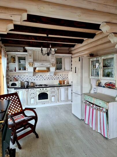 Дом 160 м² на участке 4 сот.