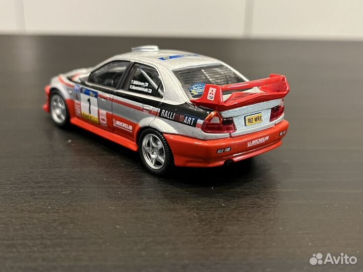 Mitsubishi lancer evolution 6 1/43