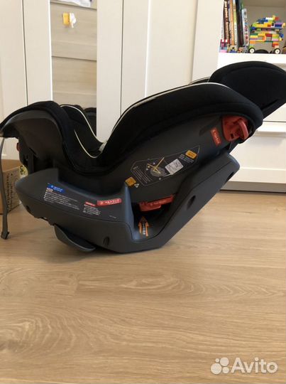 Автокресло ailebebe carmate zutto 3 style