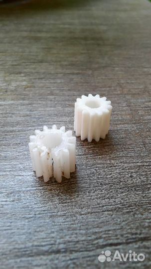 Шестерёнки, запчасти, детали