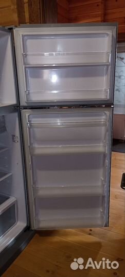 Холодильник hitachi