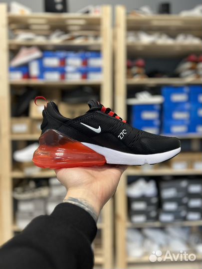 Кроссовки Nike Air Max 270