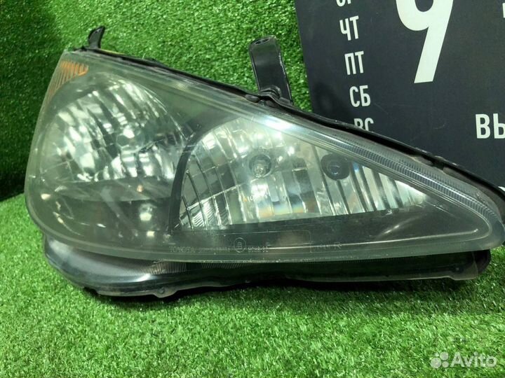 Комплект фар передний Toyota Estima ACR30