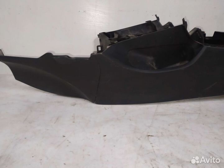 Консоль Тойота Королла Е150