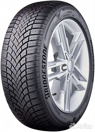 Bridgestone Blizzak LM-005 215/65 R17