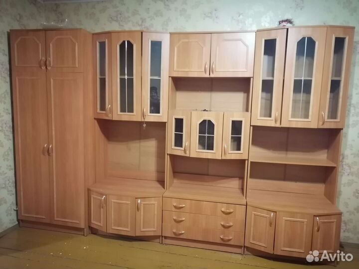 Продам стенку в гостиную