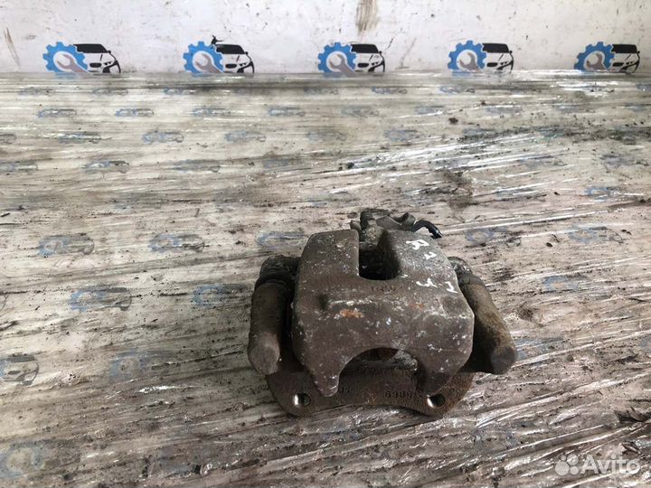 Суппорт передний правый Citroen Berlingo KFW TU3A