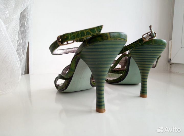 Босоножки винтажные fariti