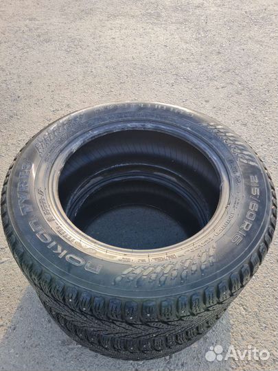 Nokian Tyres Hakkapeliitta 9 215/60 R16