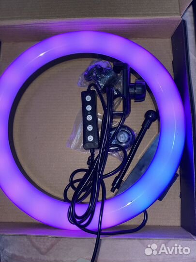 Продам цветную кольцевую лампу 26 см
